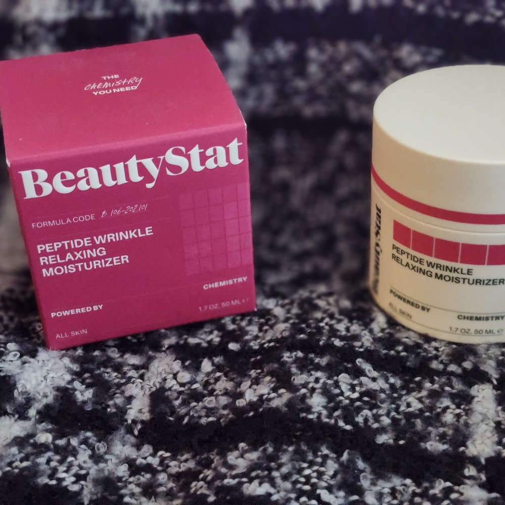 BeautyStat Peptide Wrinkle Relaxing Moisturizer - Pink and White Packaging